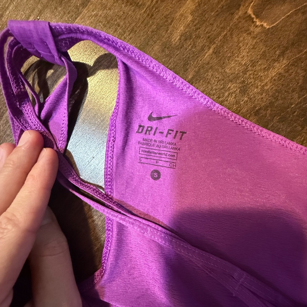 Nike Dri-Fit Activewear Shirt - Picture 3 of 6